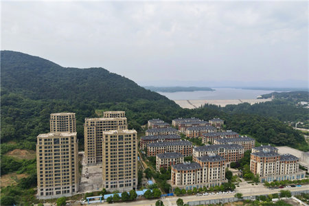 城北康河花苑4室2厅2卫180m2精装修